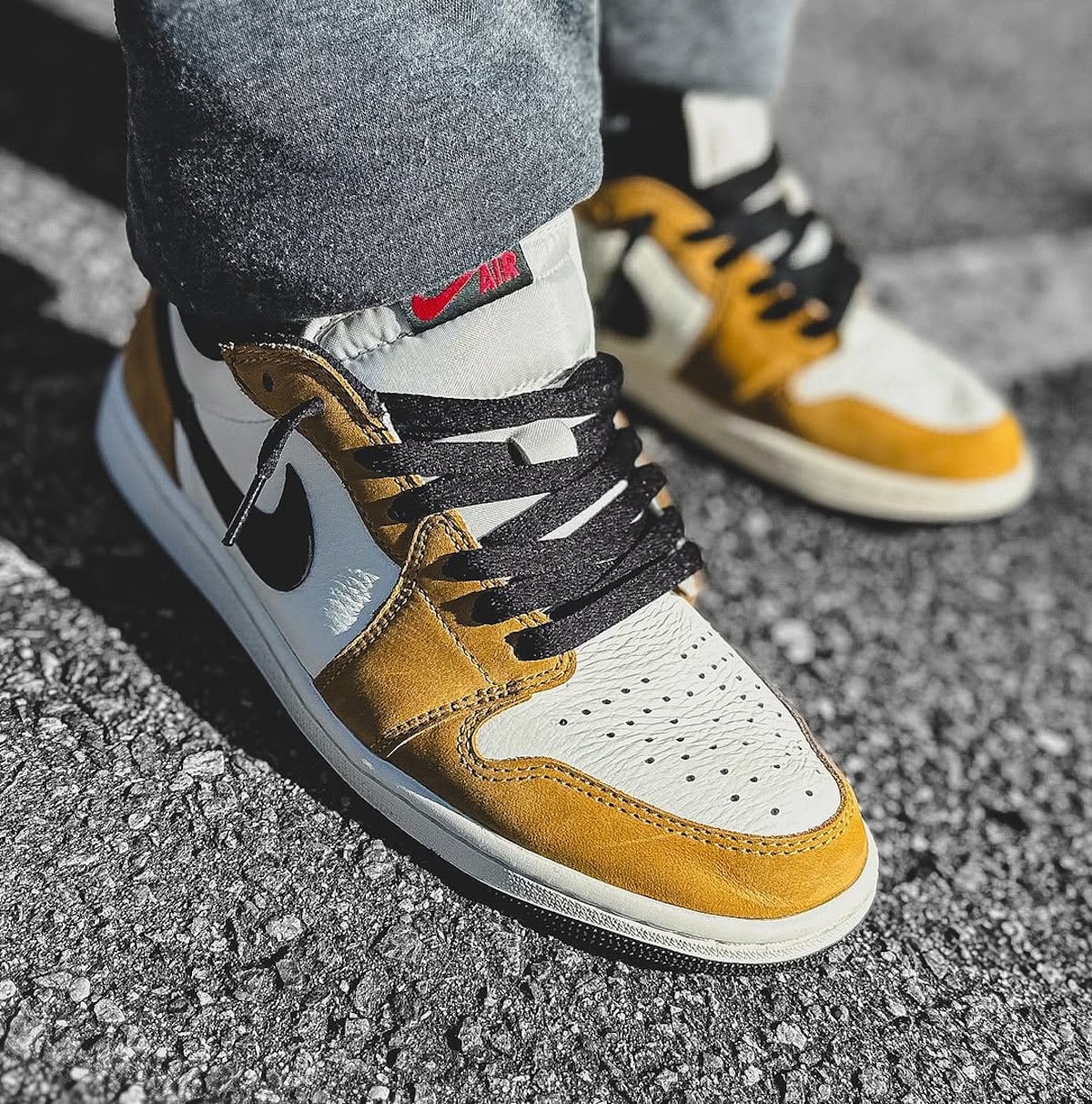 Air Jordan 1 Low Rookie of the Year @mr_unloved1s (4)