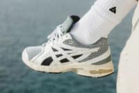 Asics Gel DS Trainer 14 blanche grise et argentée 1203A607-100 (couv)