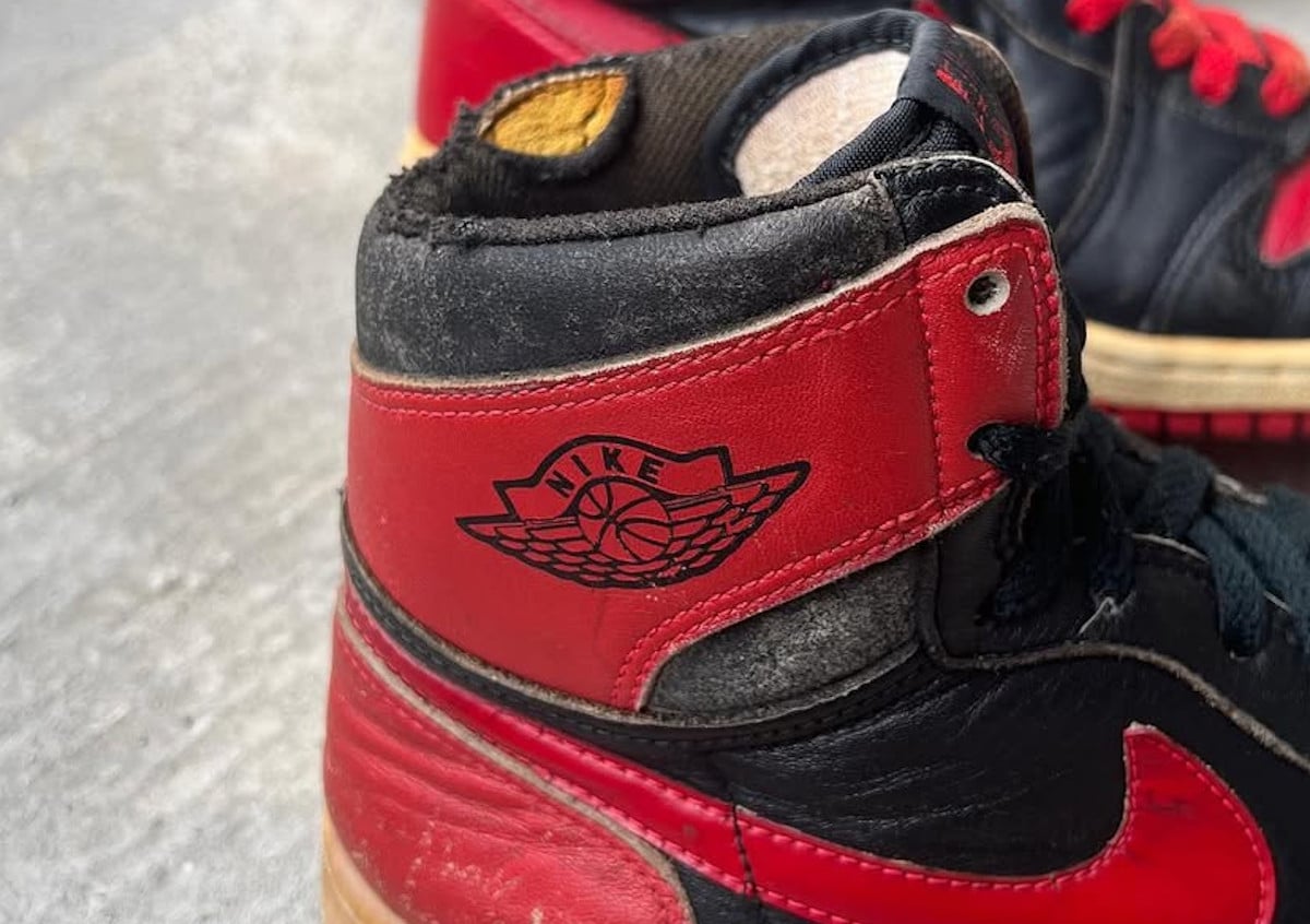 Jordan 1 OG de 85 avec logo Nike Wings