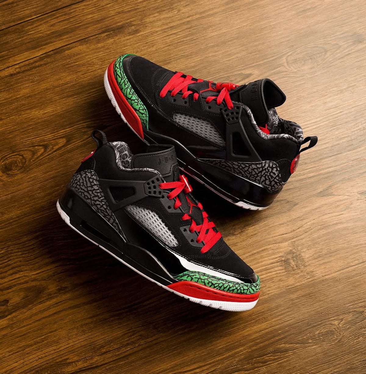 Jordan Spizike Low noire rouge et verte FQ1759-060 (1)