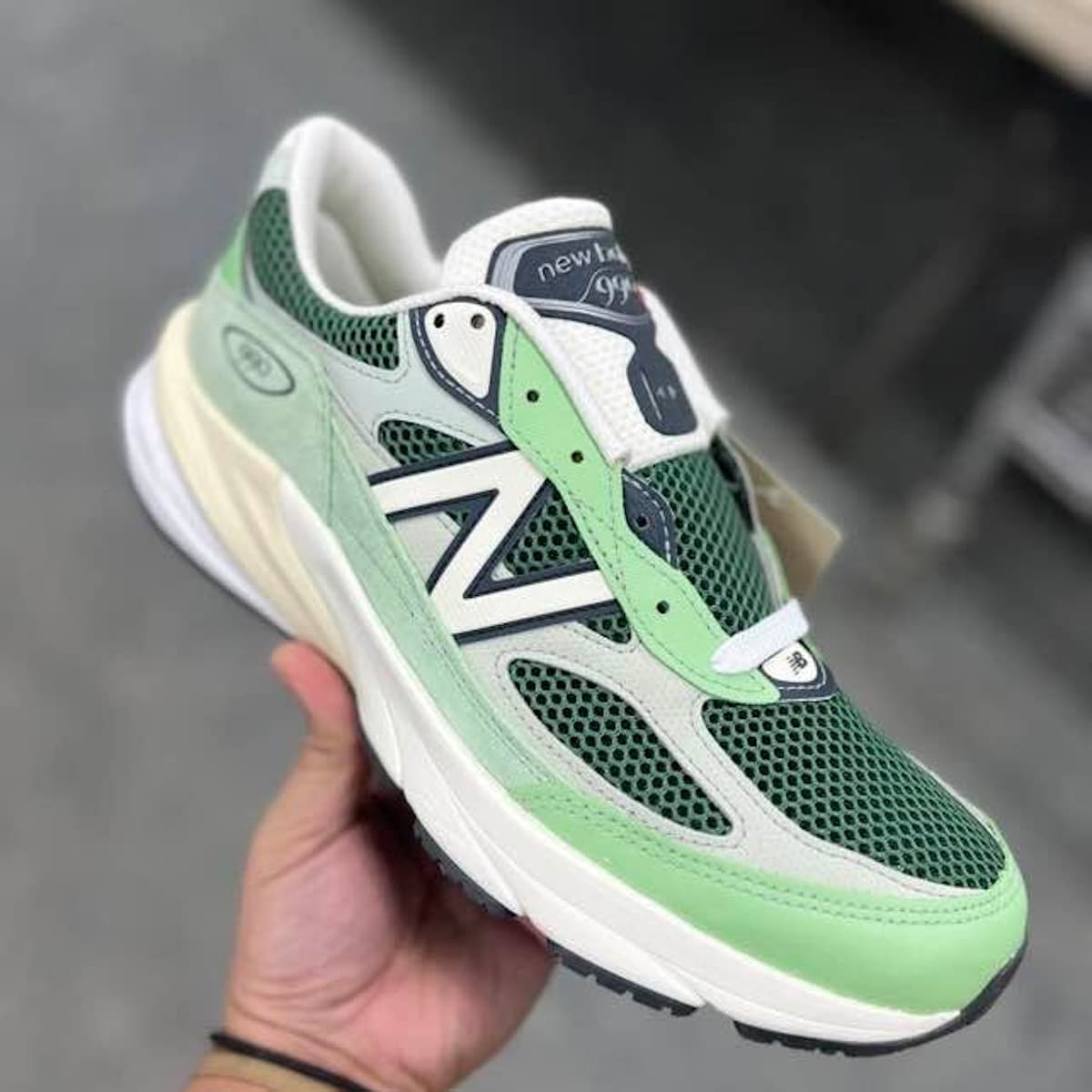 New Balance 990v6 vert avocat (2)