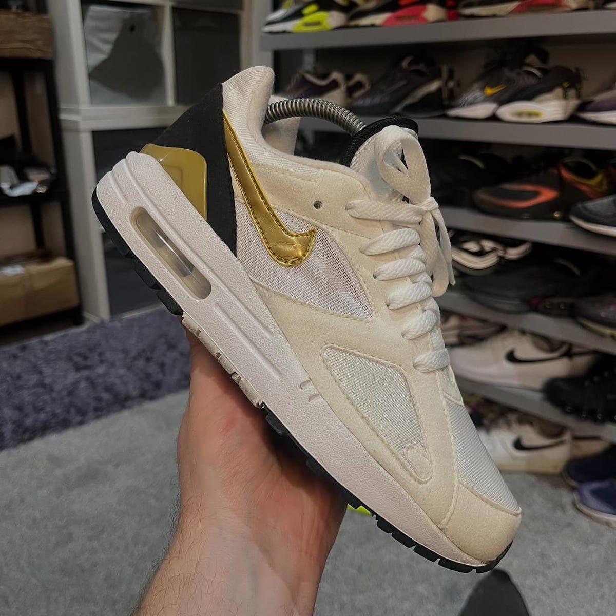 Nike Air Max 1180 Metallic Gold (6)