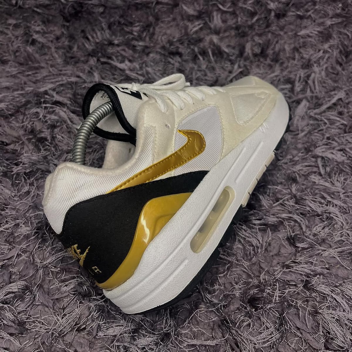 Nike Air Max 1180 Metallic Gold (8)