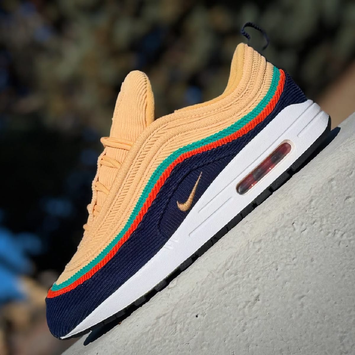 Nike Air Max 197 Obsidian Celestial Gold Starfish (2)
