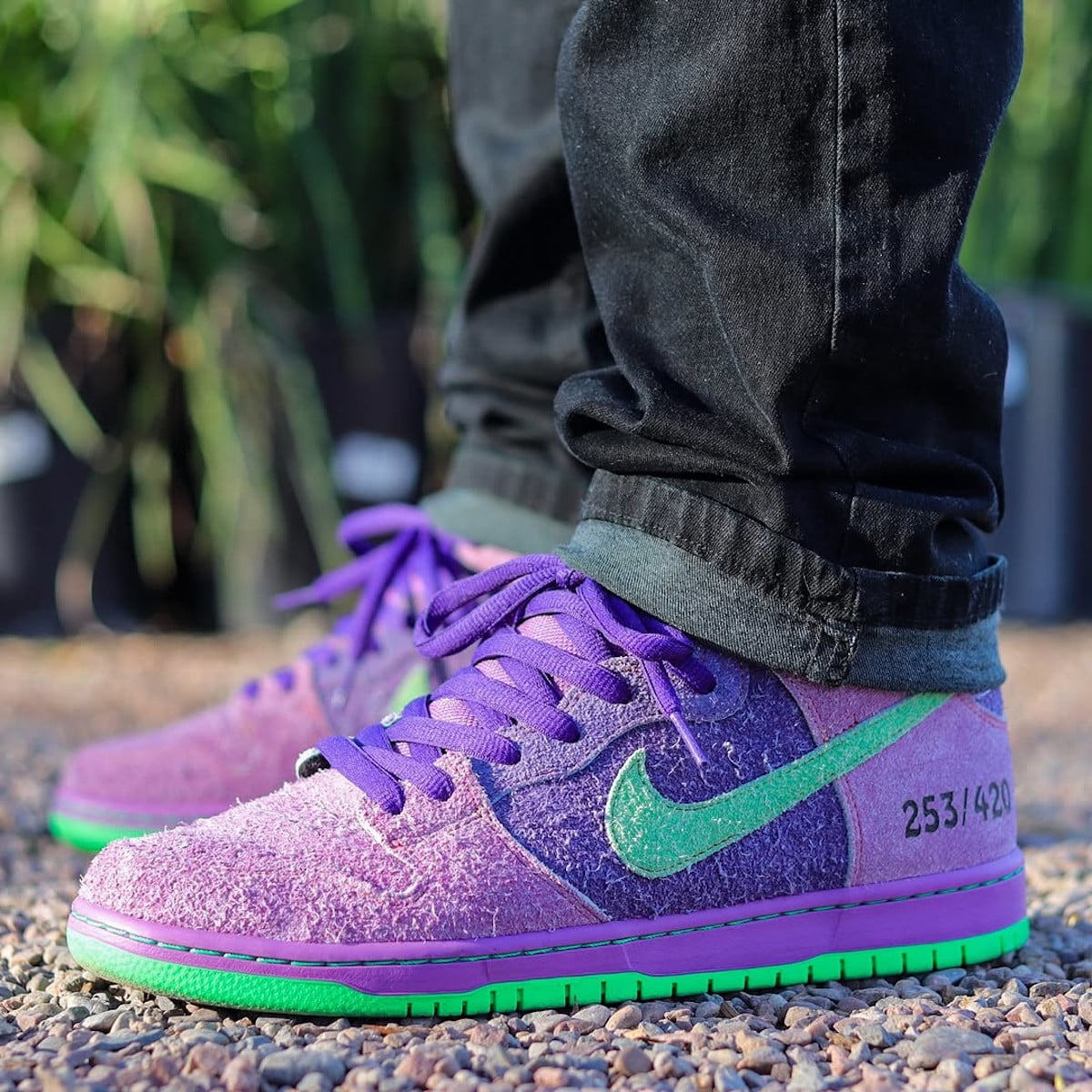 Nike SB Dunk High Mouffette violette et verte CW9971-500 (1)