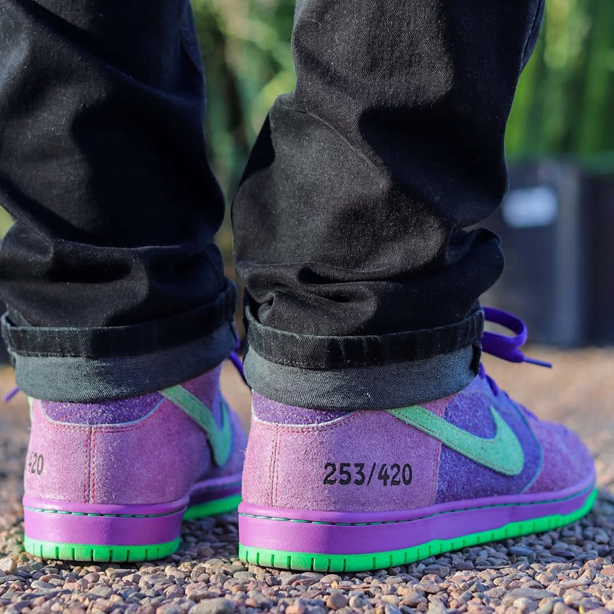 Nike SB Dunk High Mouffette violette et verte CW9971-500 (2)