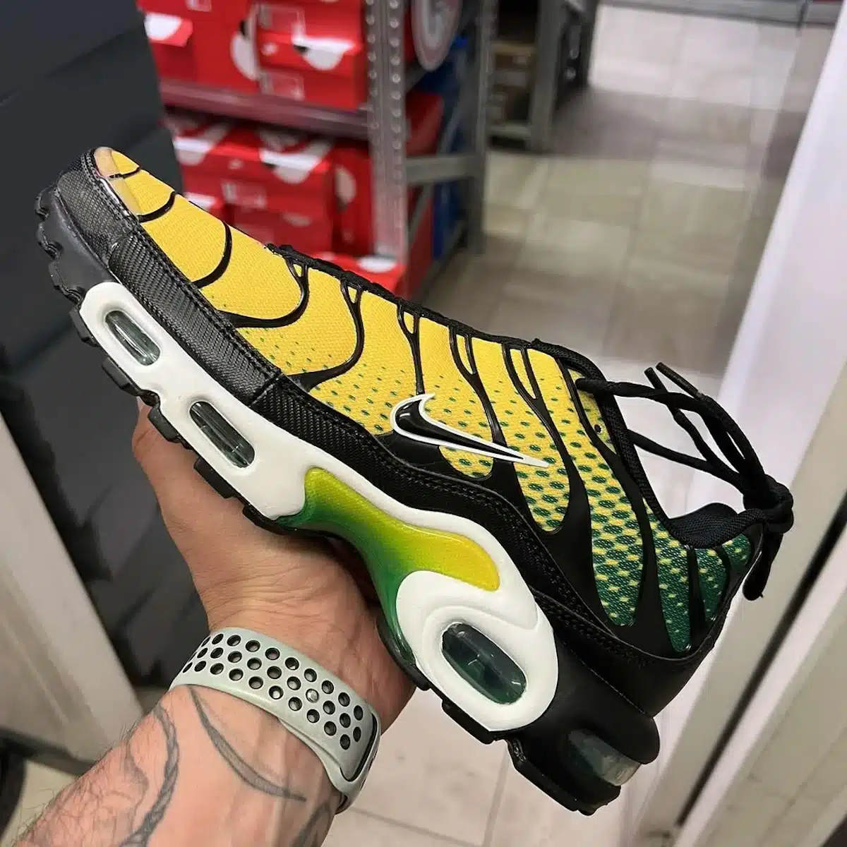 Nike TN Jamaica dégradé jaune et vert IB7671-700