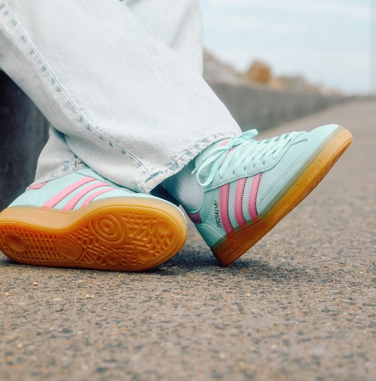 adidas Handball Spezial turquoise et rose JS4084 (3)