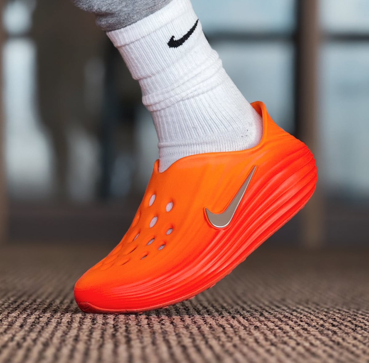 mules Nike ReactX Rejuven8 (3)