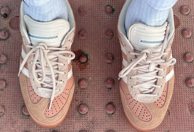 Bad Bunny x adidas Gazelle Indoor Cabo Rojo aux pieds JS5052 (couv)