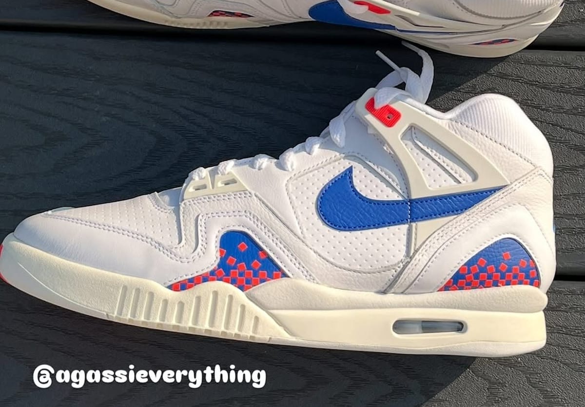 Nike Air Tech Challenge 2 Pixel Court 2025 FZ9033-102 (couv)