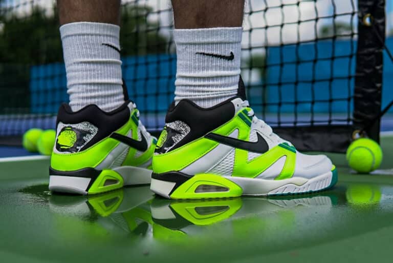 Nike Air Tech Challenge 3 34 OG Volt blanche fluo (2)