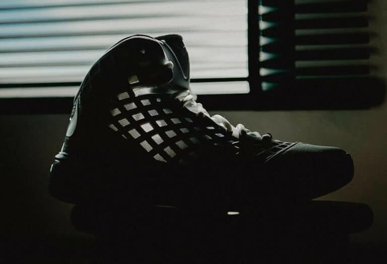 Nike Kobe 3 Protro Halo HM4351-100 (couv)