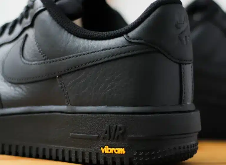 Nike Air Force 1 Gore Tex Black HV5953-001 (couv)