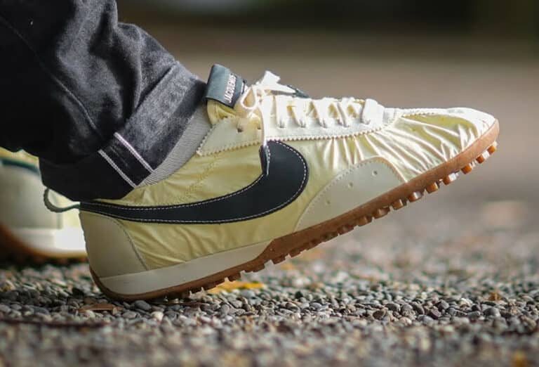 Nike Moon Shoe HV8547 700 (couv)