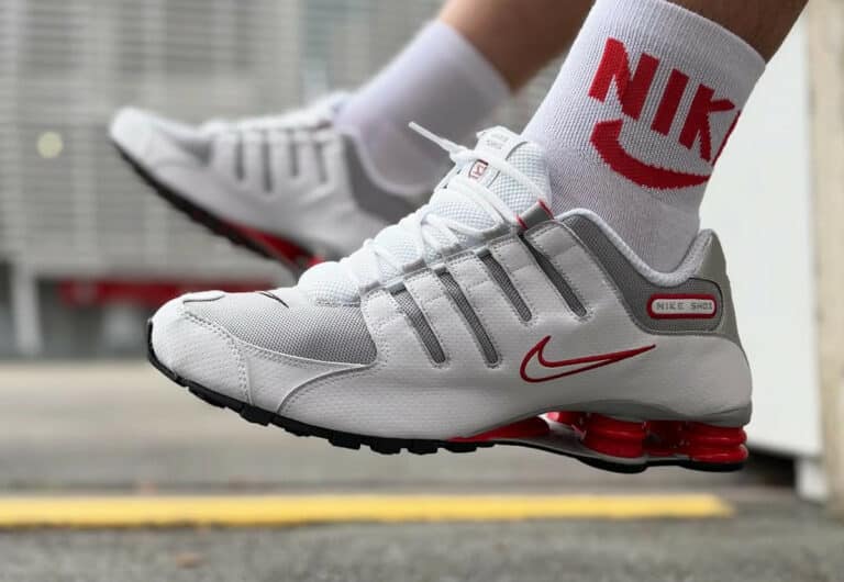 Nike Shox NZ White Sport Red on feet 378341-104 (couv)