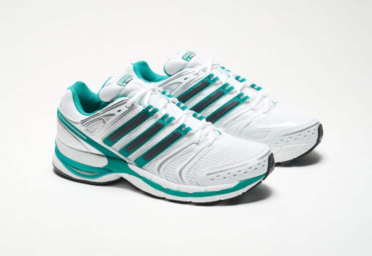 adidas Adistar Control 5 x Sporty and Rich (couv)