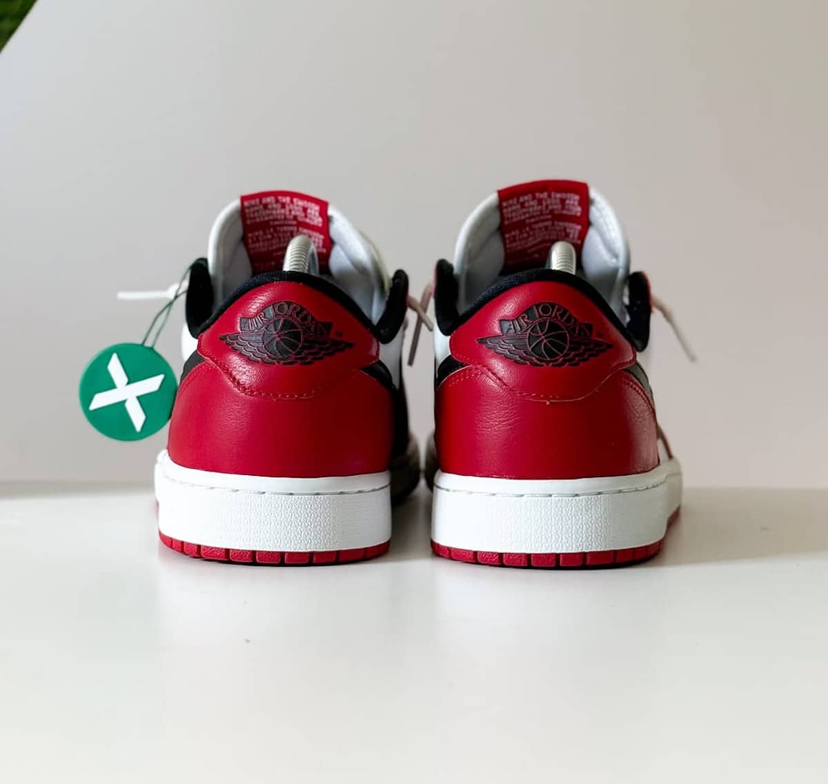 AJ1 Low Chicago 40th Anniversary HQ6998-600 (4)