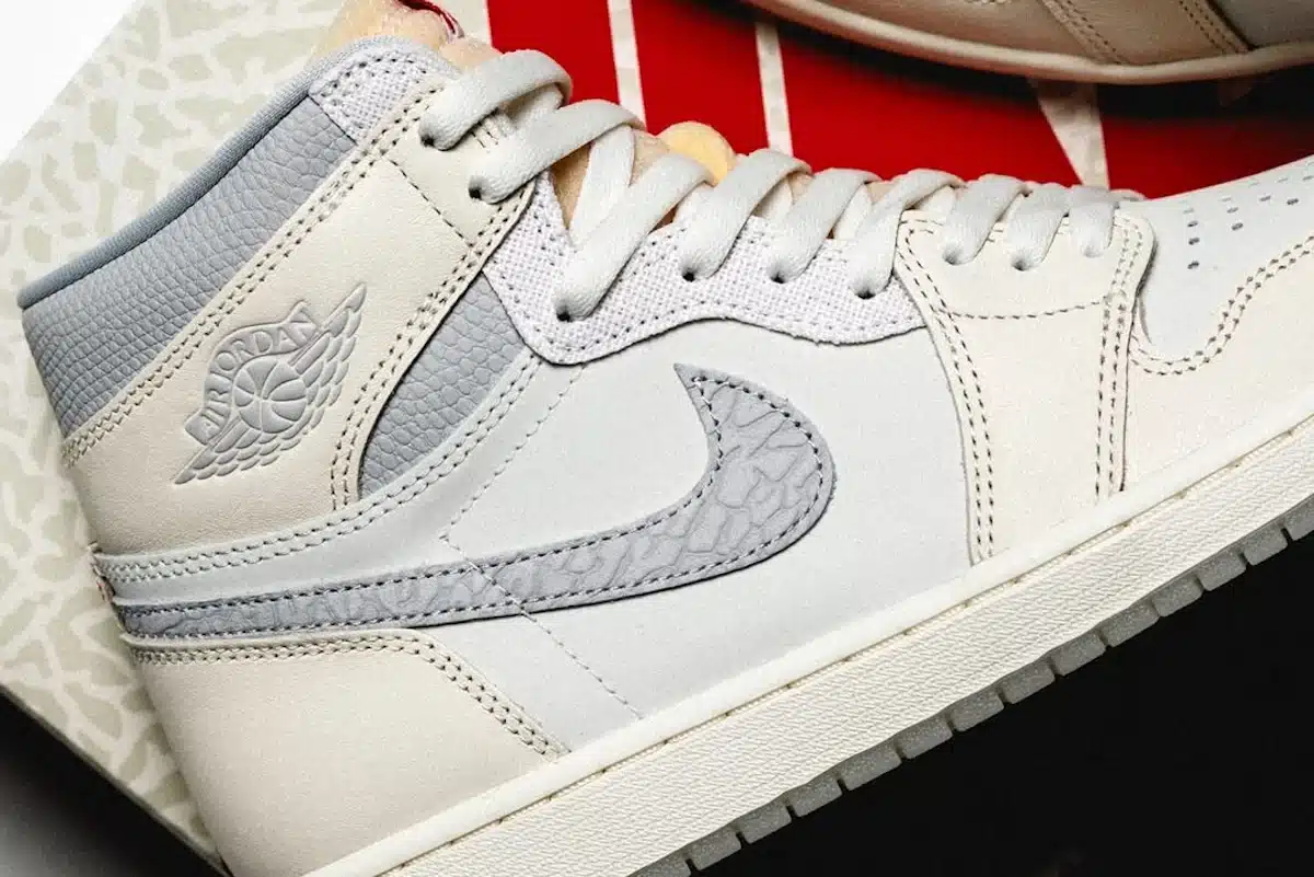 Air Jordan 1 High Sail Red Elephant Swoosh IH4363-100 (couv)