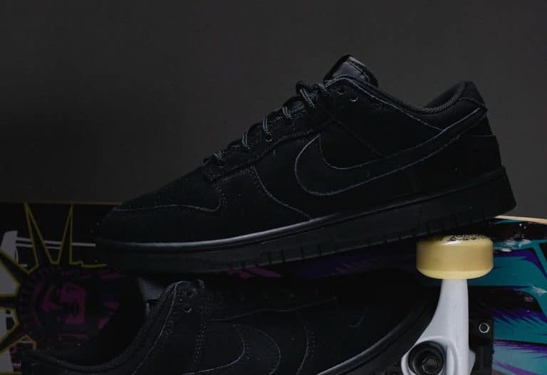Nike Dunk Low Retro SE Triple Black Suede IB6651-001 (couv)