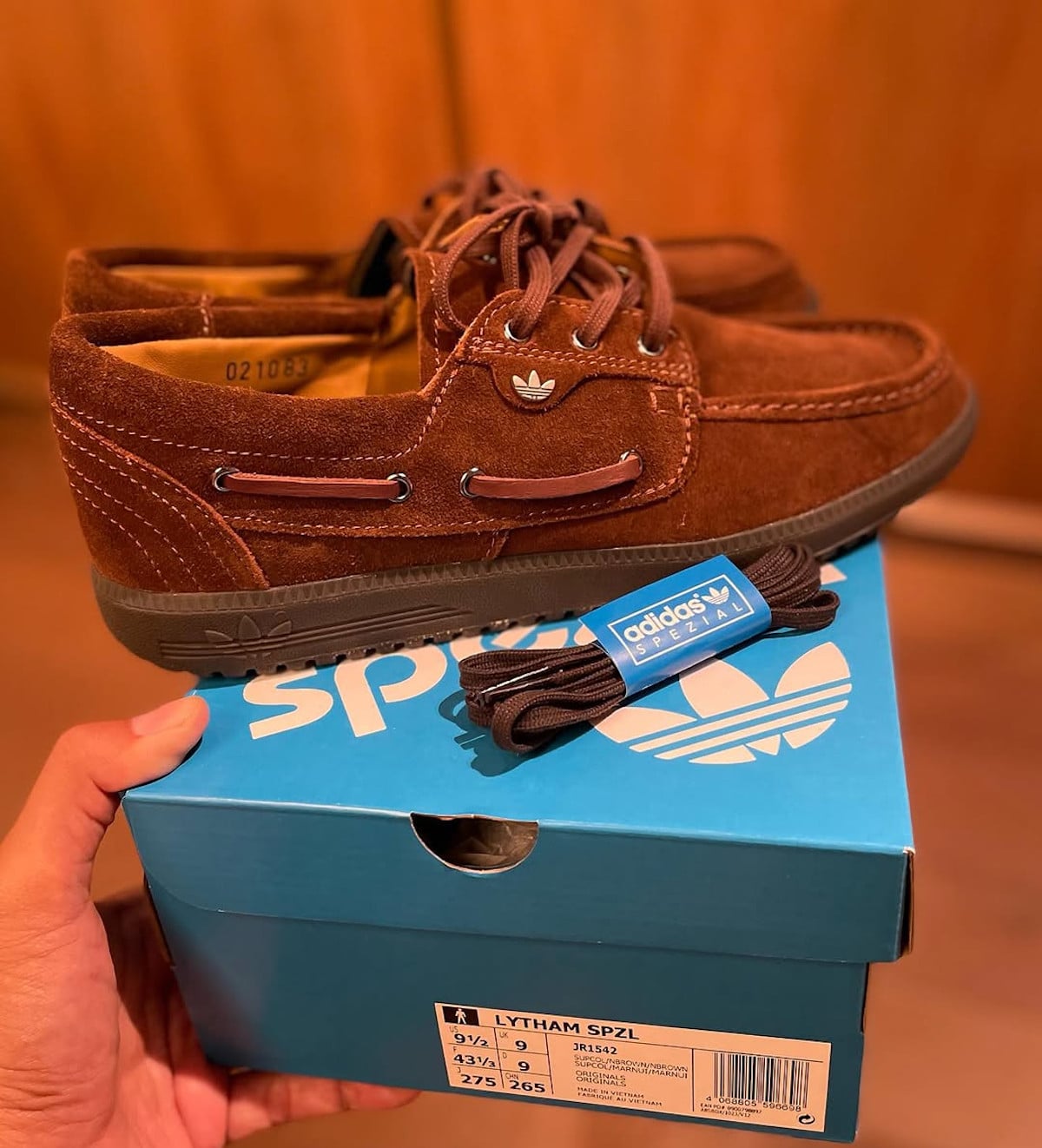 adidas Lytham SPZL Night Brown JR1542 (2)