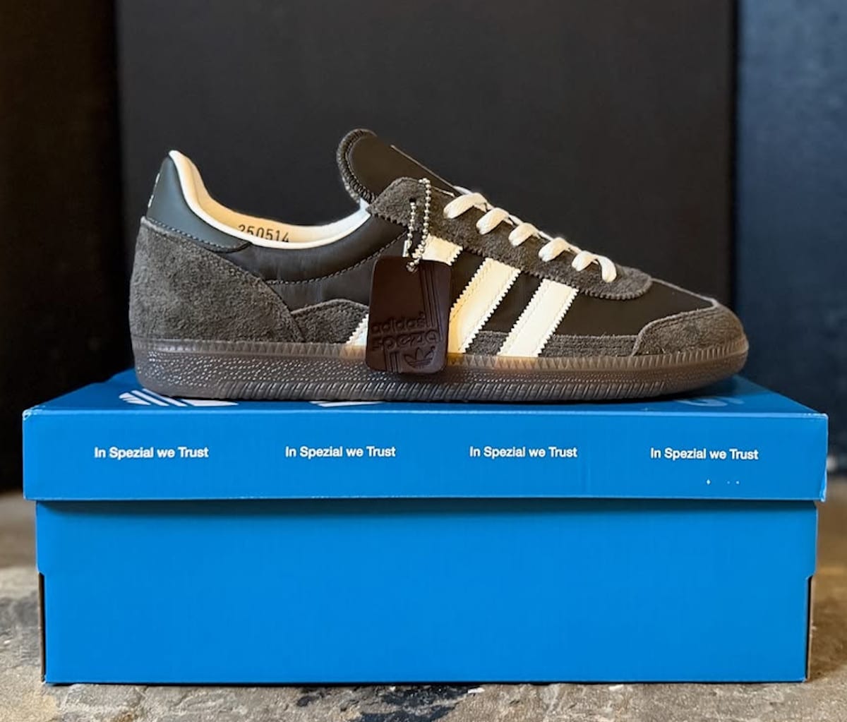 adidas SPZL Wensley Utility Grey FW25 KI5801 (1)
