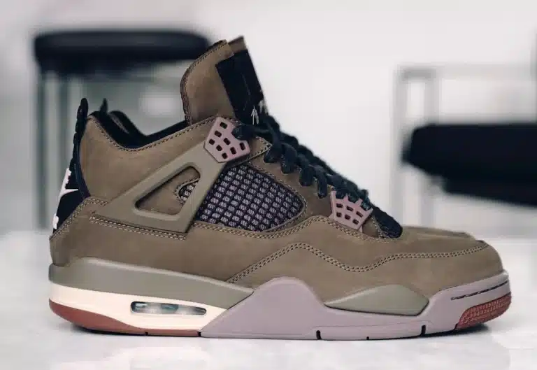 A Ma Maniere x Air Jordan 4 Dark Mocha IF3102-200 (couv)