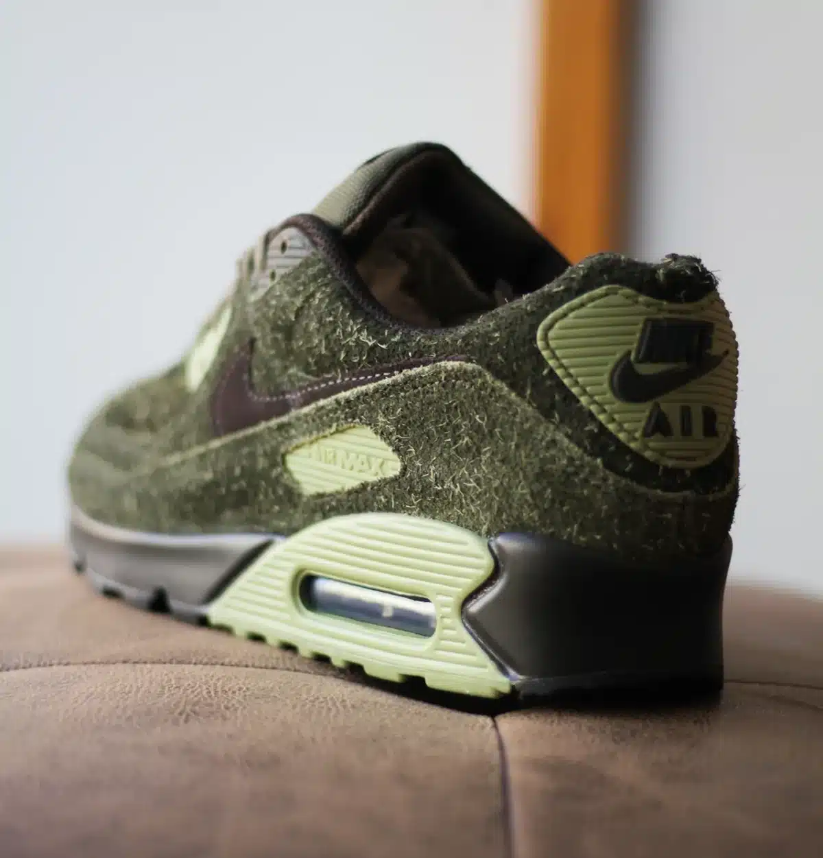 Nike Air Max 90 Skunk 2025 HV6663-300