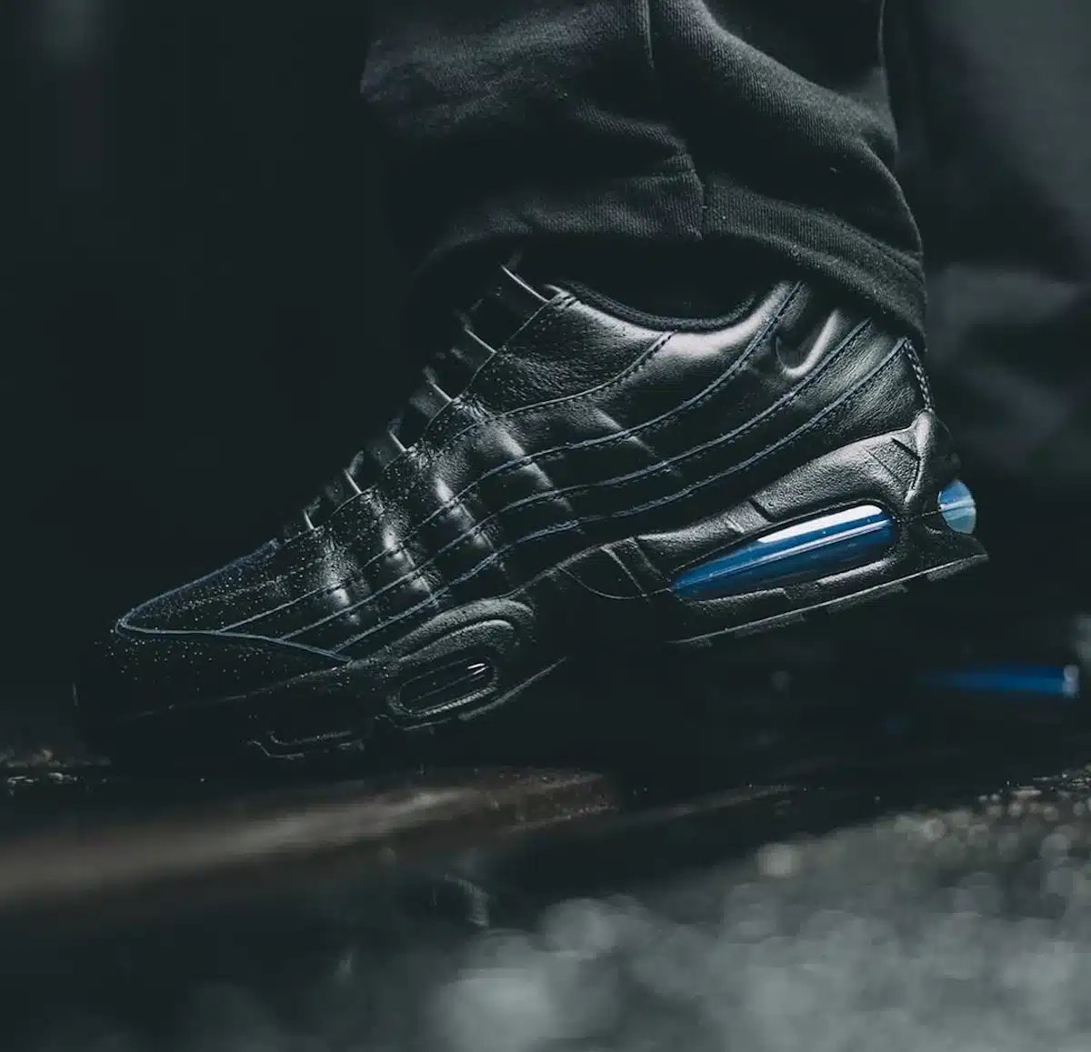 Nike Air Max 95 QS Big Bubble Triple Black Leather IM0696-001