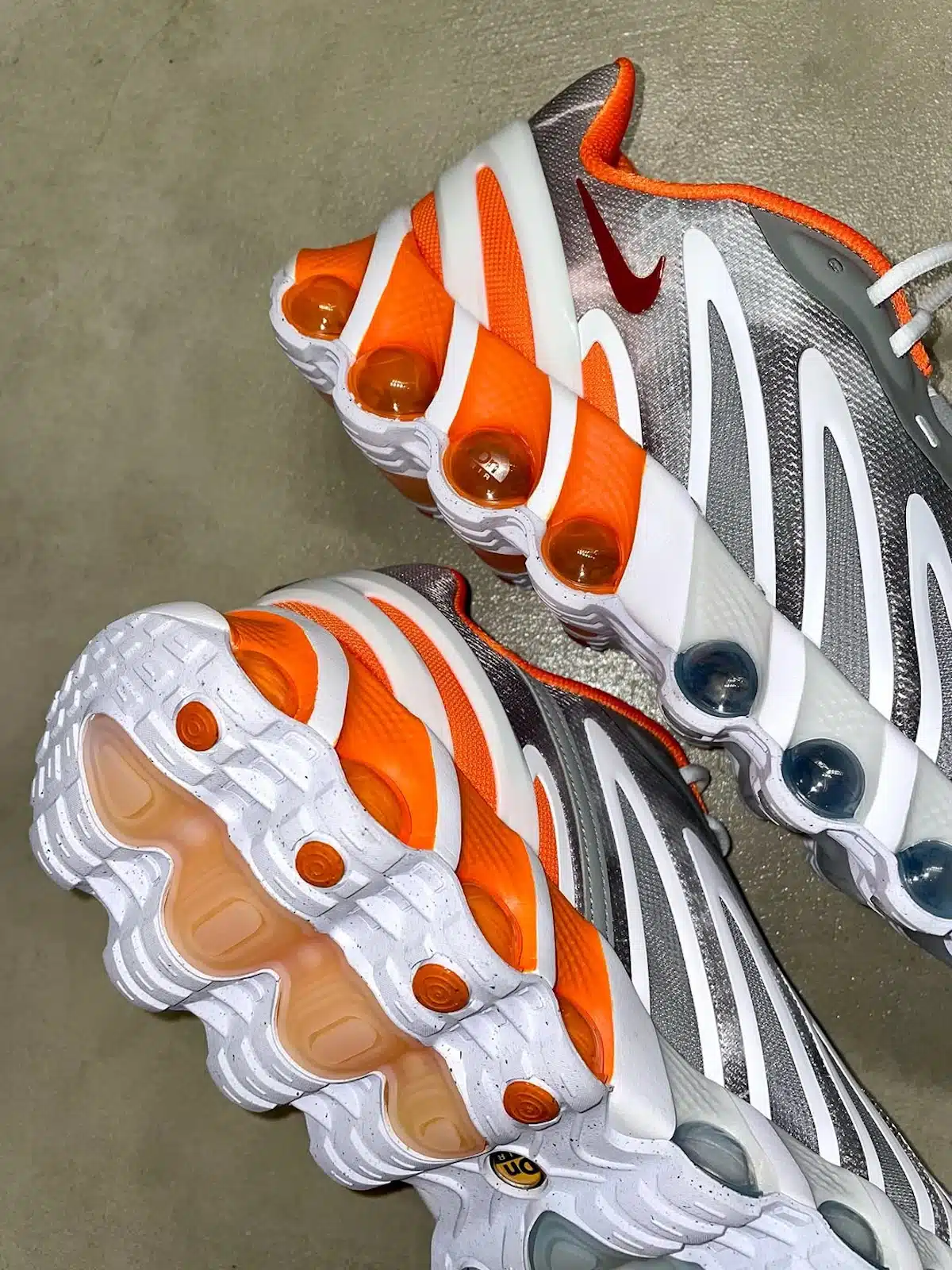 Nike Air Max Dn8 orange et grise IB4181- (2)