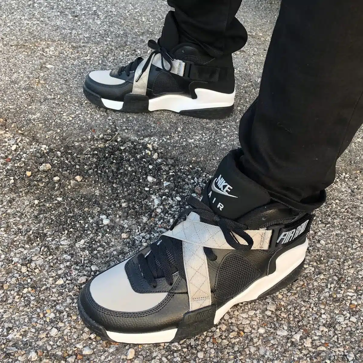 Nike Air Raid OG Black Grey Raiders