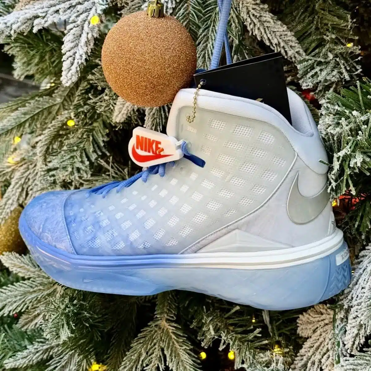 Nike Kobe 3 Christmas 2025 IQ5338-400