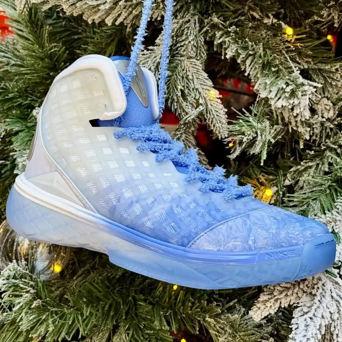 Nike Kobe 3 dégradé blanc et bleu IQ5338-400 (4)