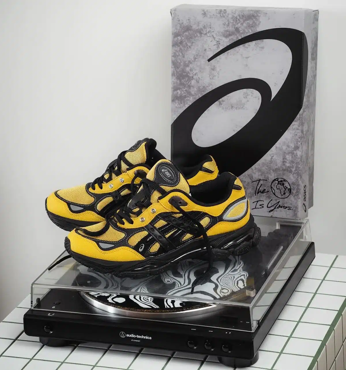 Asics Gel-NYC 2.0 SSHS x Hal Studios Sulphur Black 1203A896-750 date de sortie