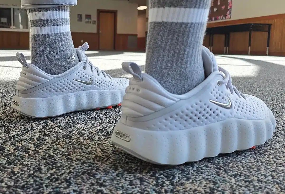 Débat sur la Nike Mind 002 (couv)