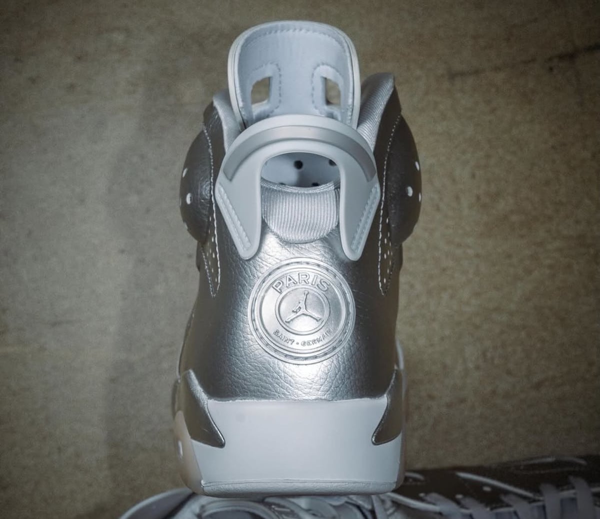 Air Jordan 6 PSG argentée Metallic Silver IQ5135-001 (2)