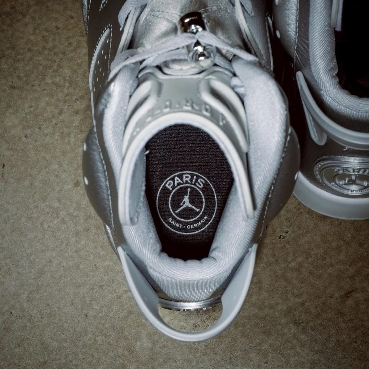 Air Jordan 6 PSG argentée Metallic Silver IQ5135-001 (3)