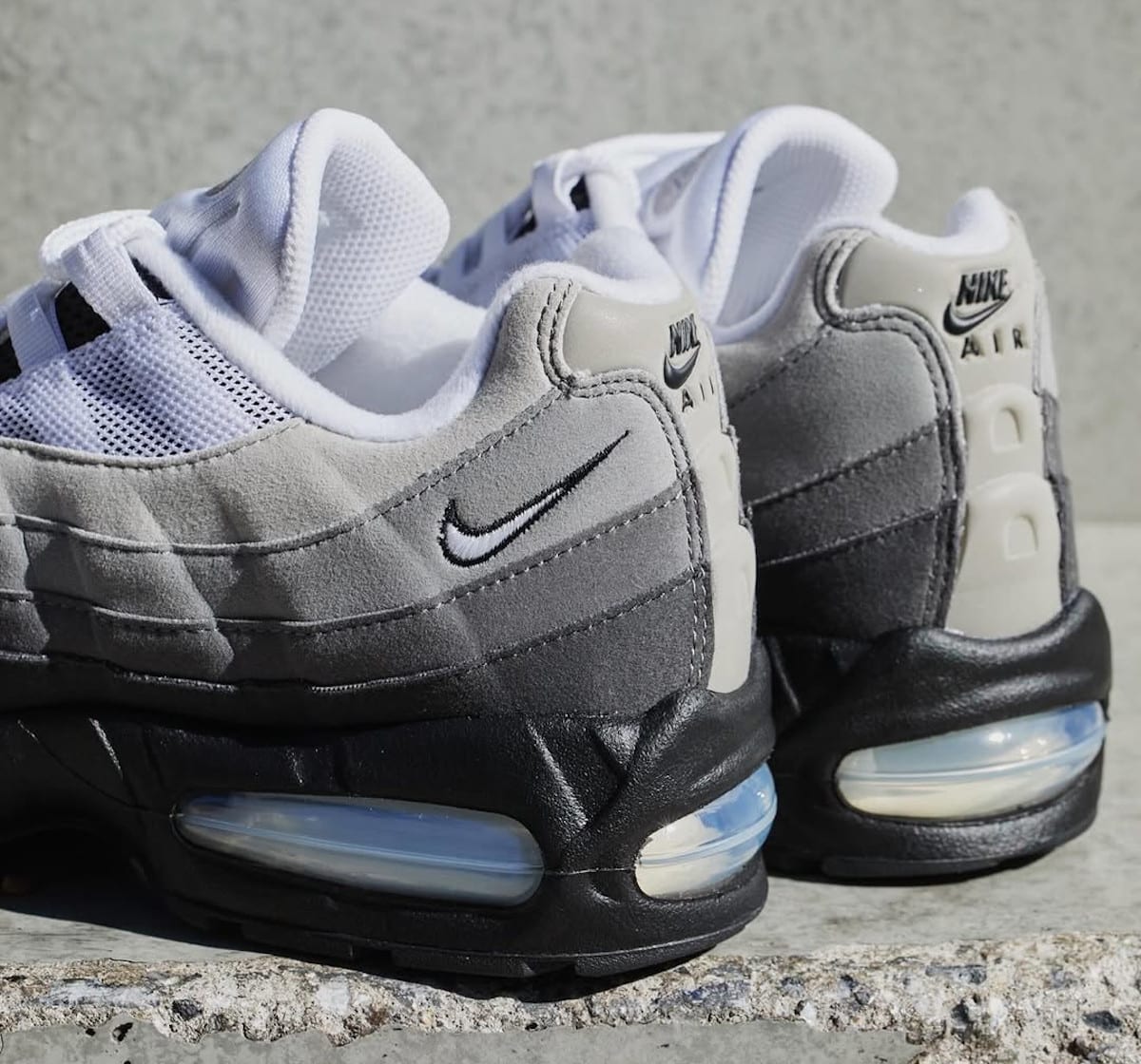Nike Air Max 95 degradé gris clair et foncé HM4740-007 (1)
