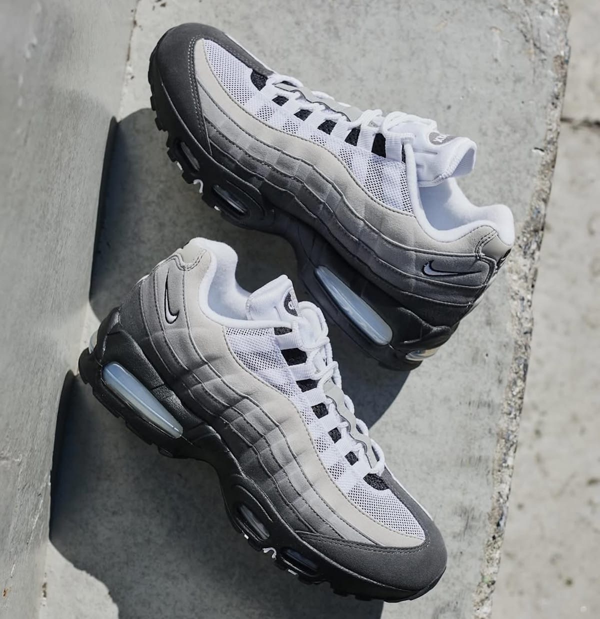 Nike Air Max 95 degradé gris clair et foncé HM4740-007 (2)