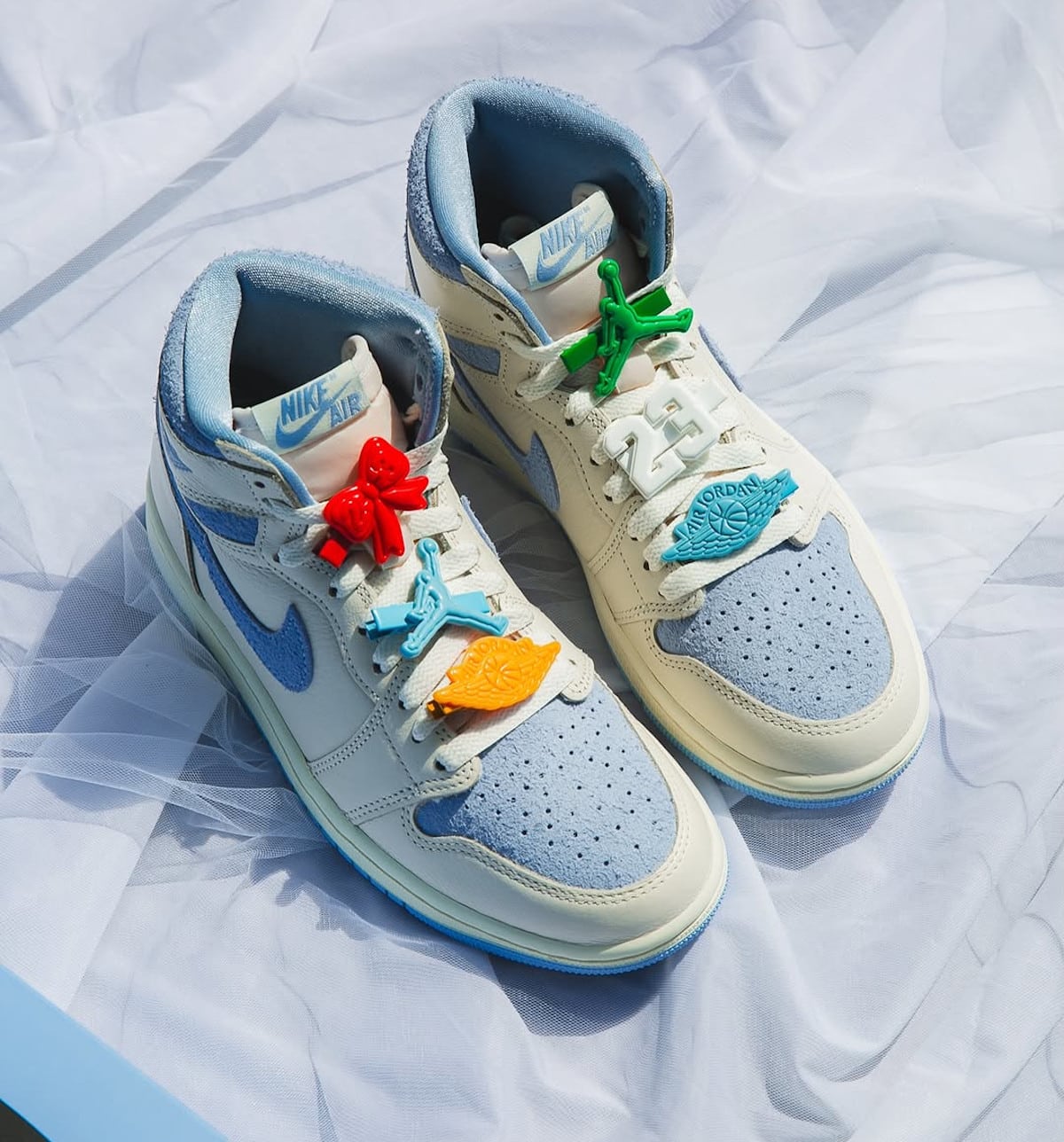 Air Jordan 1 High Hair Clips 2026 FD2596-102 (1)