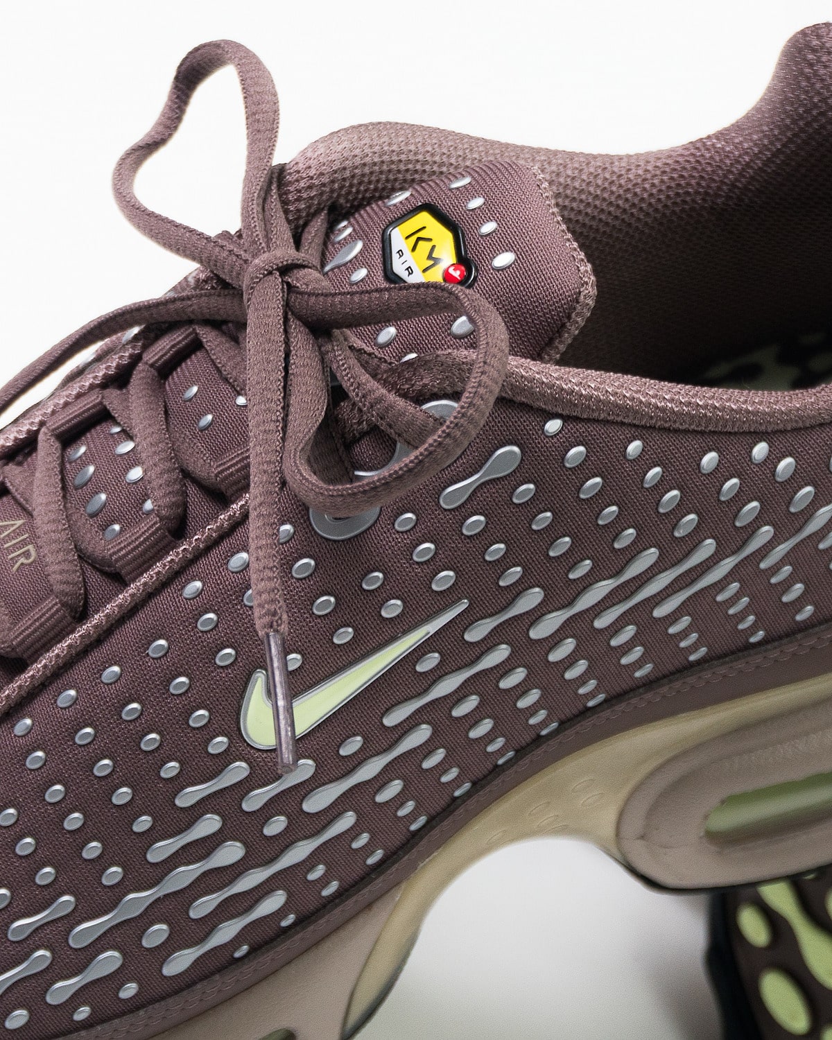 Nike Air Max Plus VII beige et marron HQ2197-200 (2)