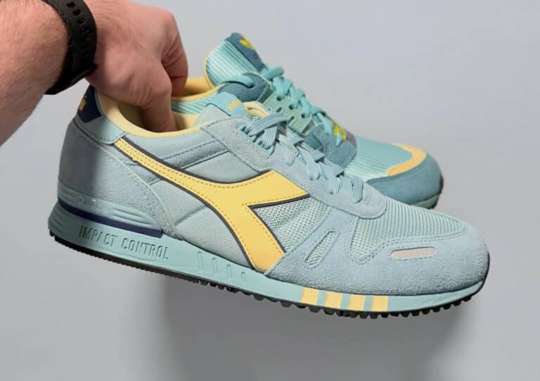 Diadora Titan Elite bleu pastel jaune et violet (couv)