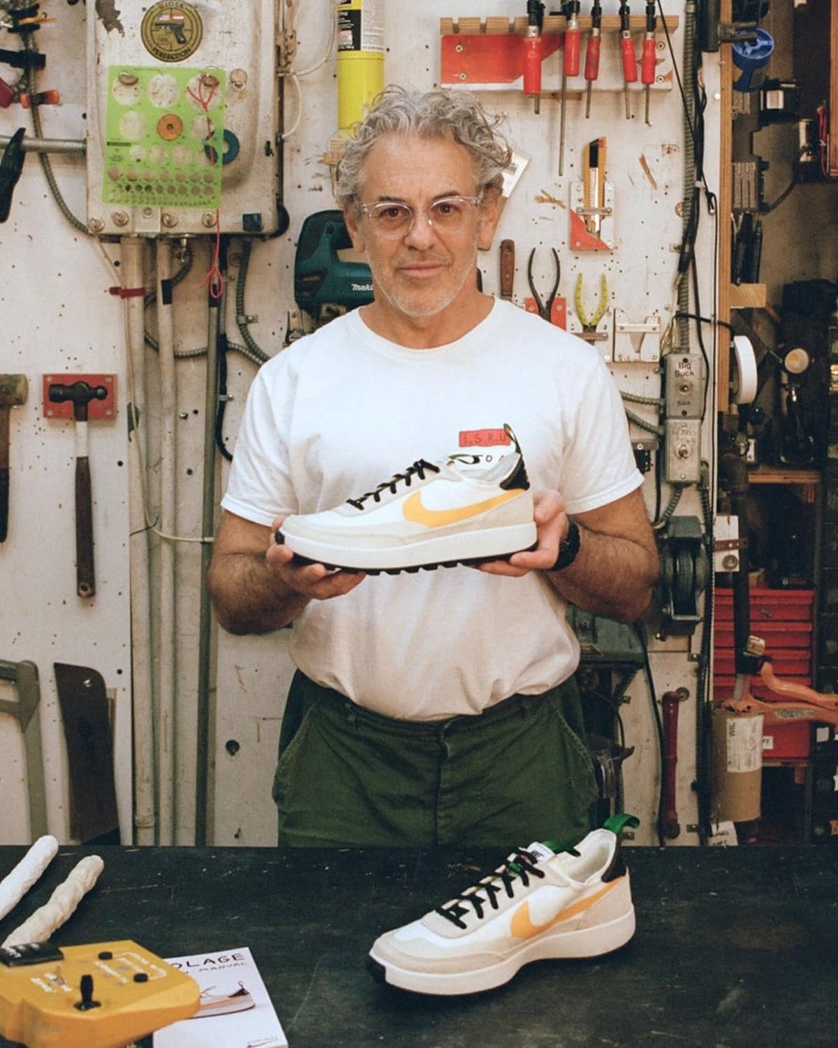 Nikecraft General Purpose Shoe Bricolage Light Cream and Pine Green DA6672-100 (1)