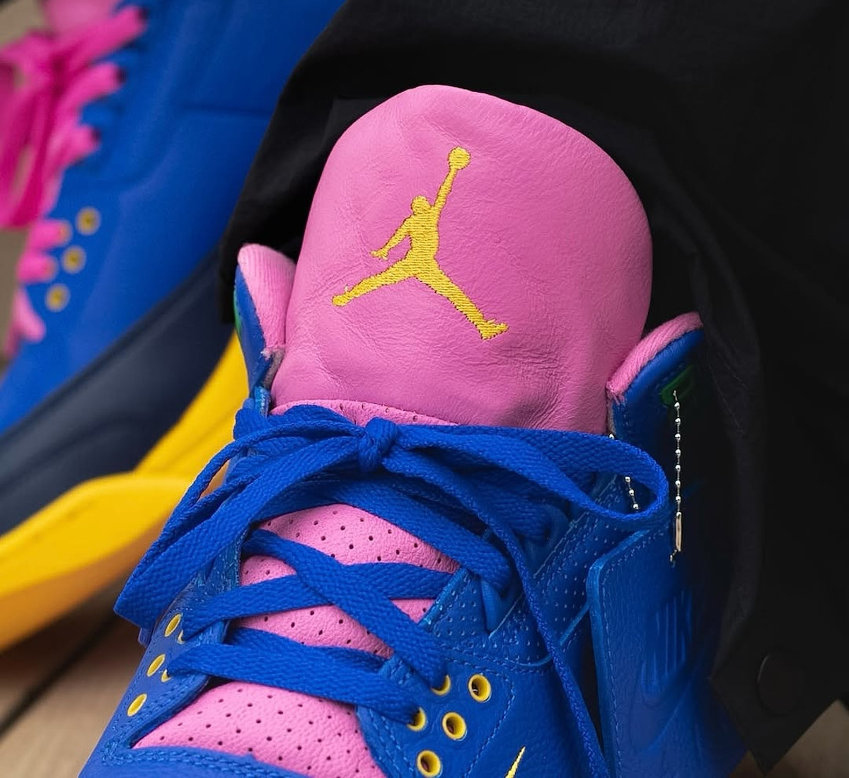 AIR JORDAN 3 RETRO OG BZ SP (1)