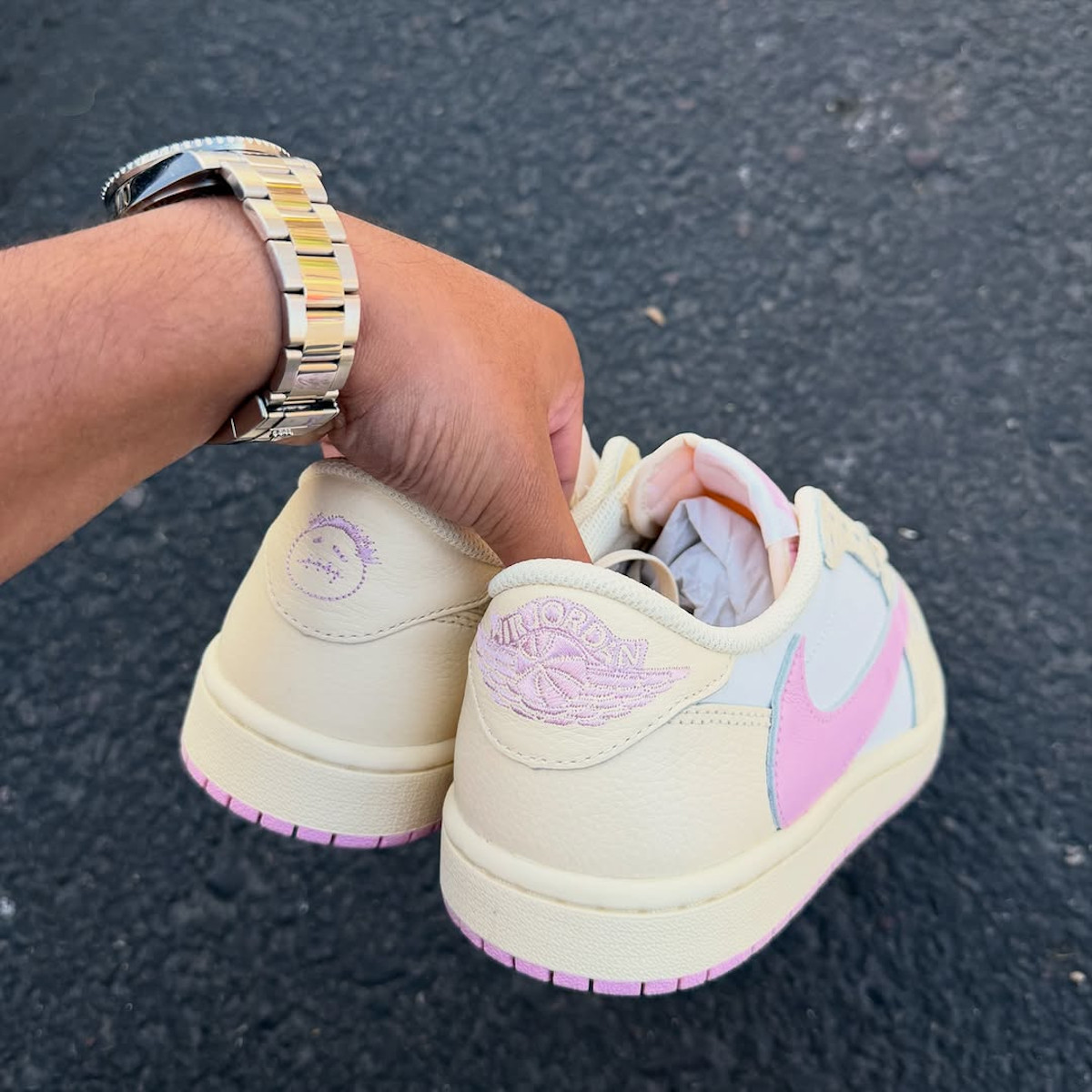 Air Jordan 1 Retro Low OG beige et rose IQ7604-100 (6)