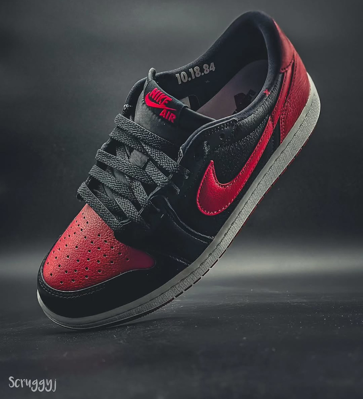 Air Jordan 1 basse rouge et noire IW6276-001 (1)