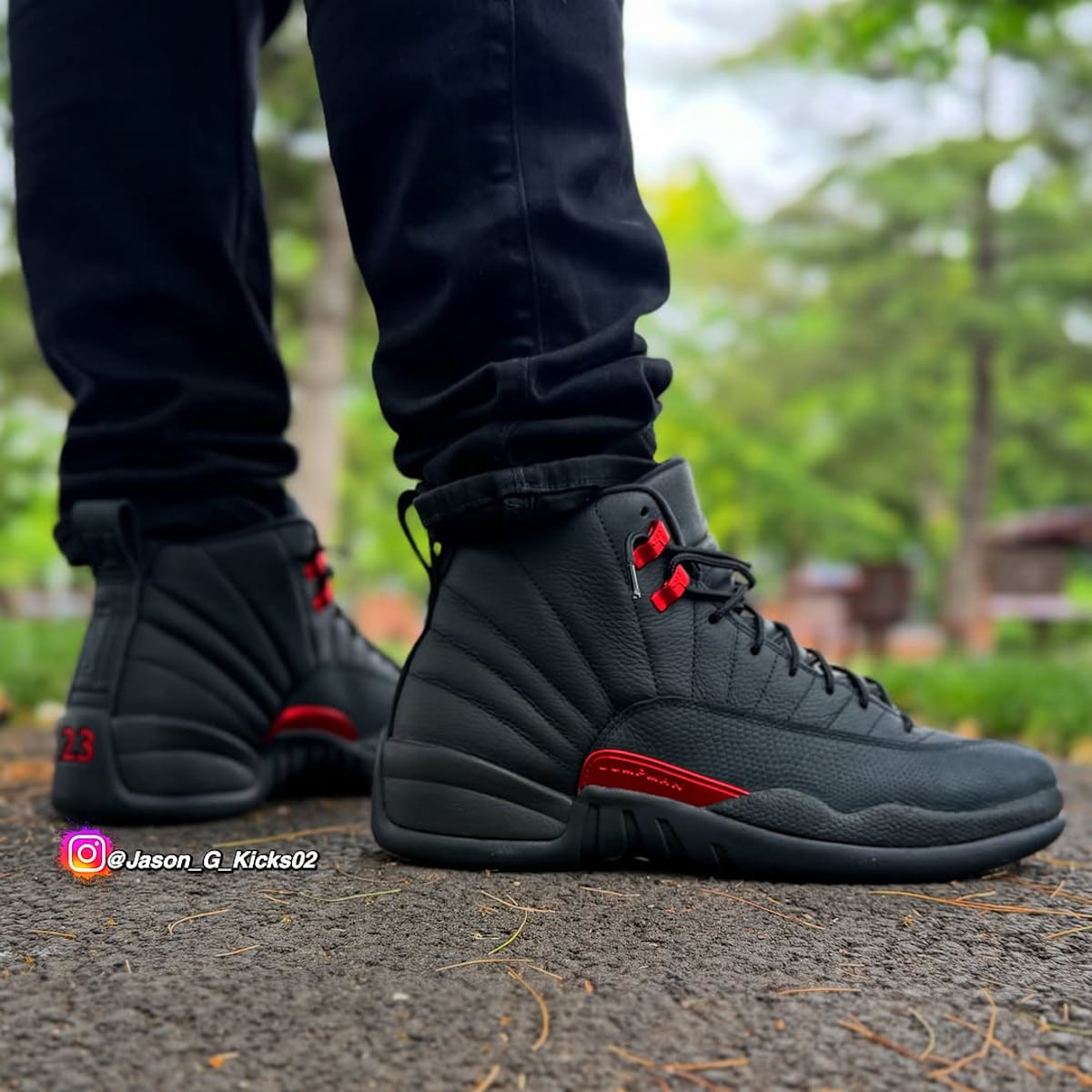 Air Jordan 12 Bloodline on feet CT8013-003