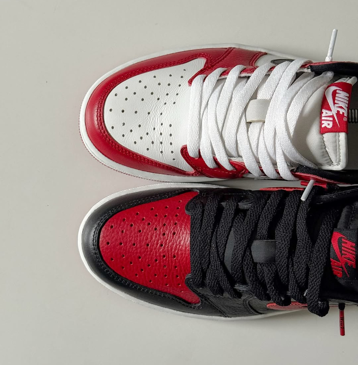 Différences Air Jordan 1 Low OG Banned 2026 et AJ1 Low Chicago (2)