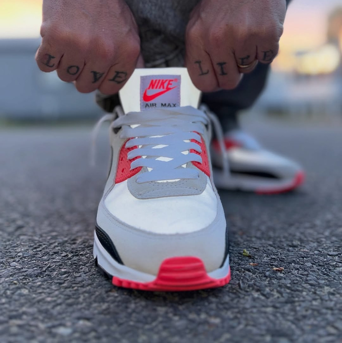 Nike Air Max 90 Infrared 2026 IU1055-100