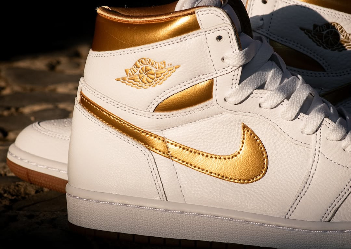 Sneakers dorées pour femme (couv)